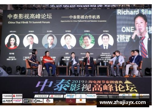 zoty中欧体官方网站男球员凹凸：探索背后的心理、生理和社会影响 - 副本